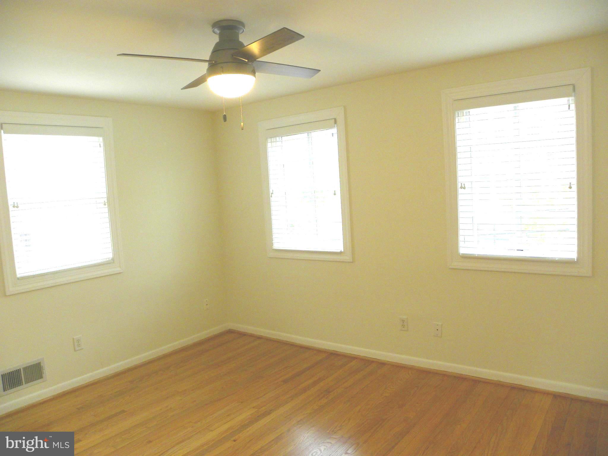 OLD TOWN - Commercial Lease