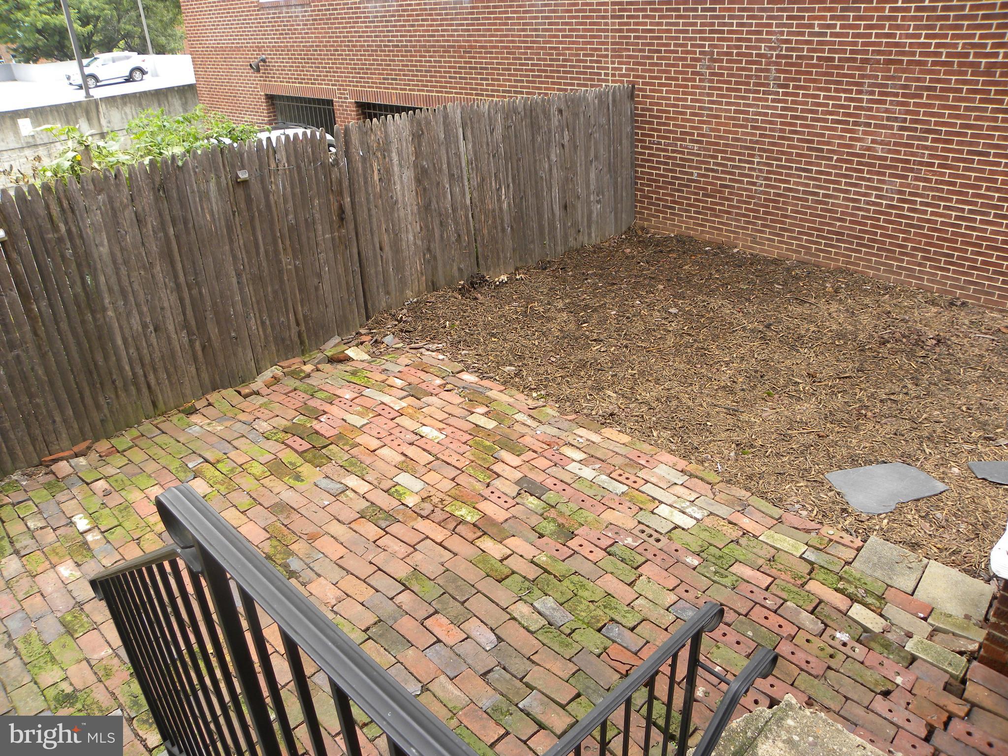 OLD TOWN - Commercial Lease