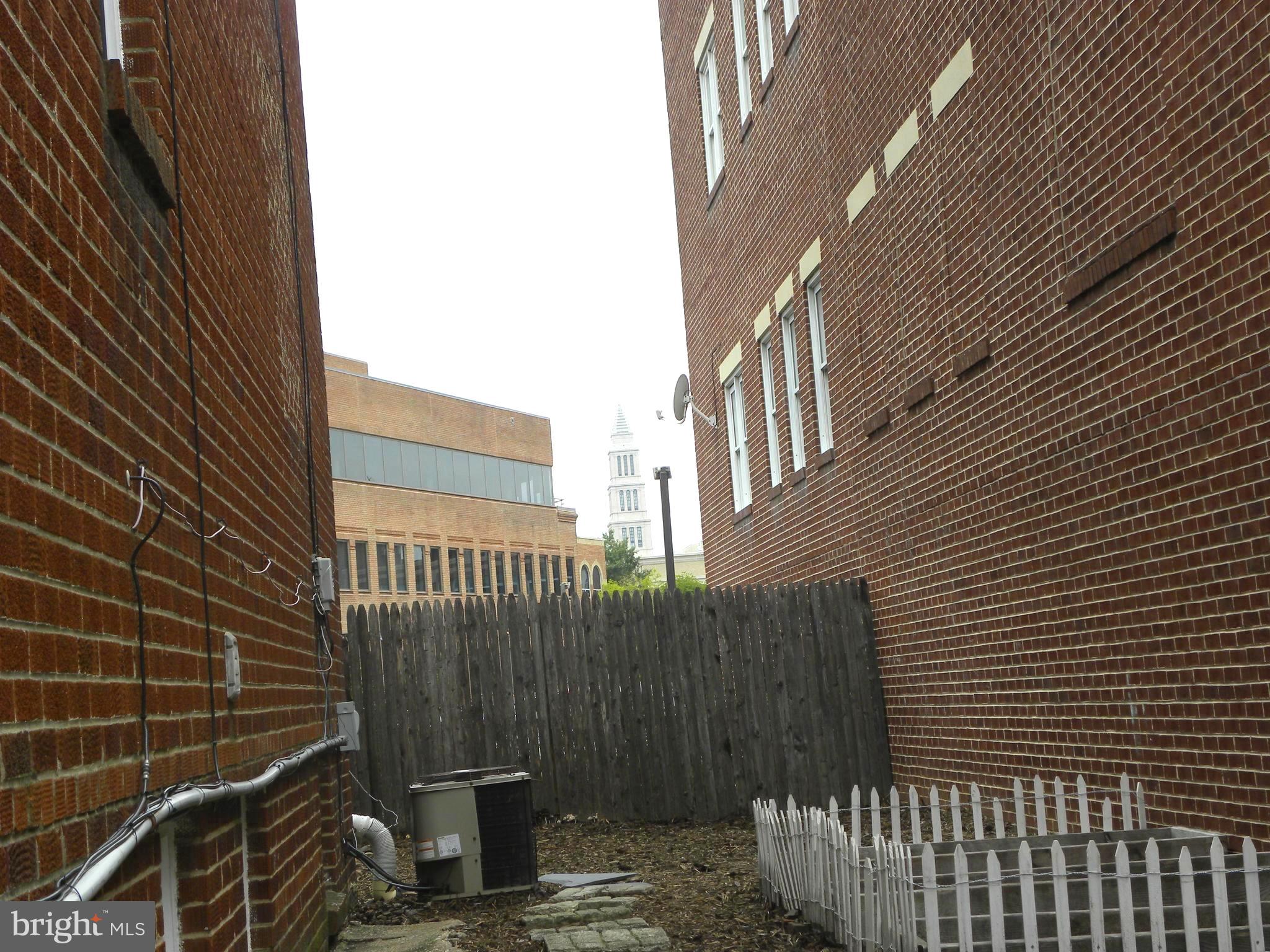 OLD TOWN - Commercial Lease