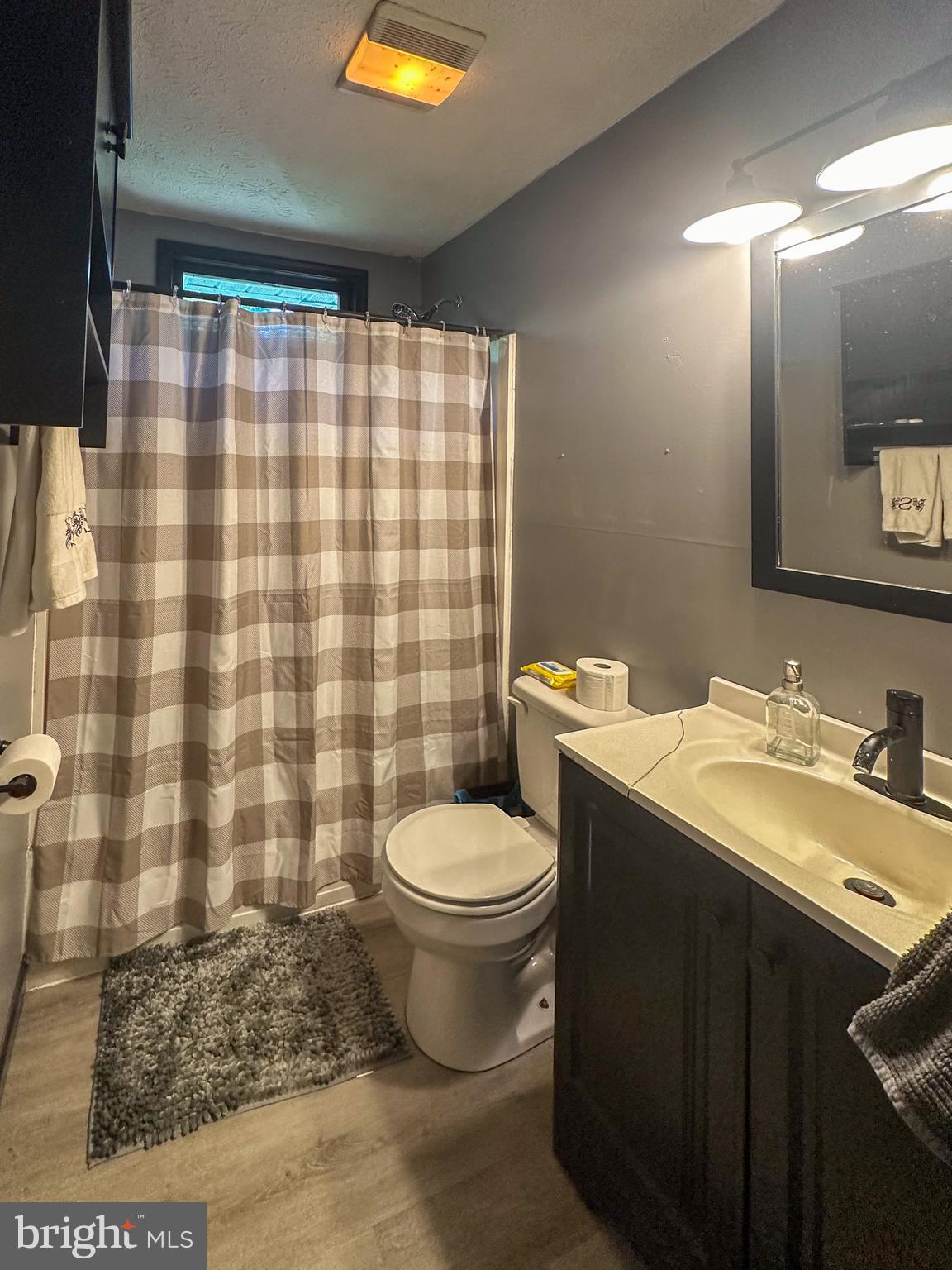 TOWN OF ROMNEY - Residential