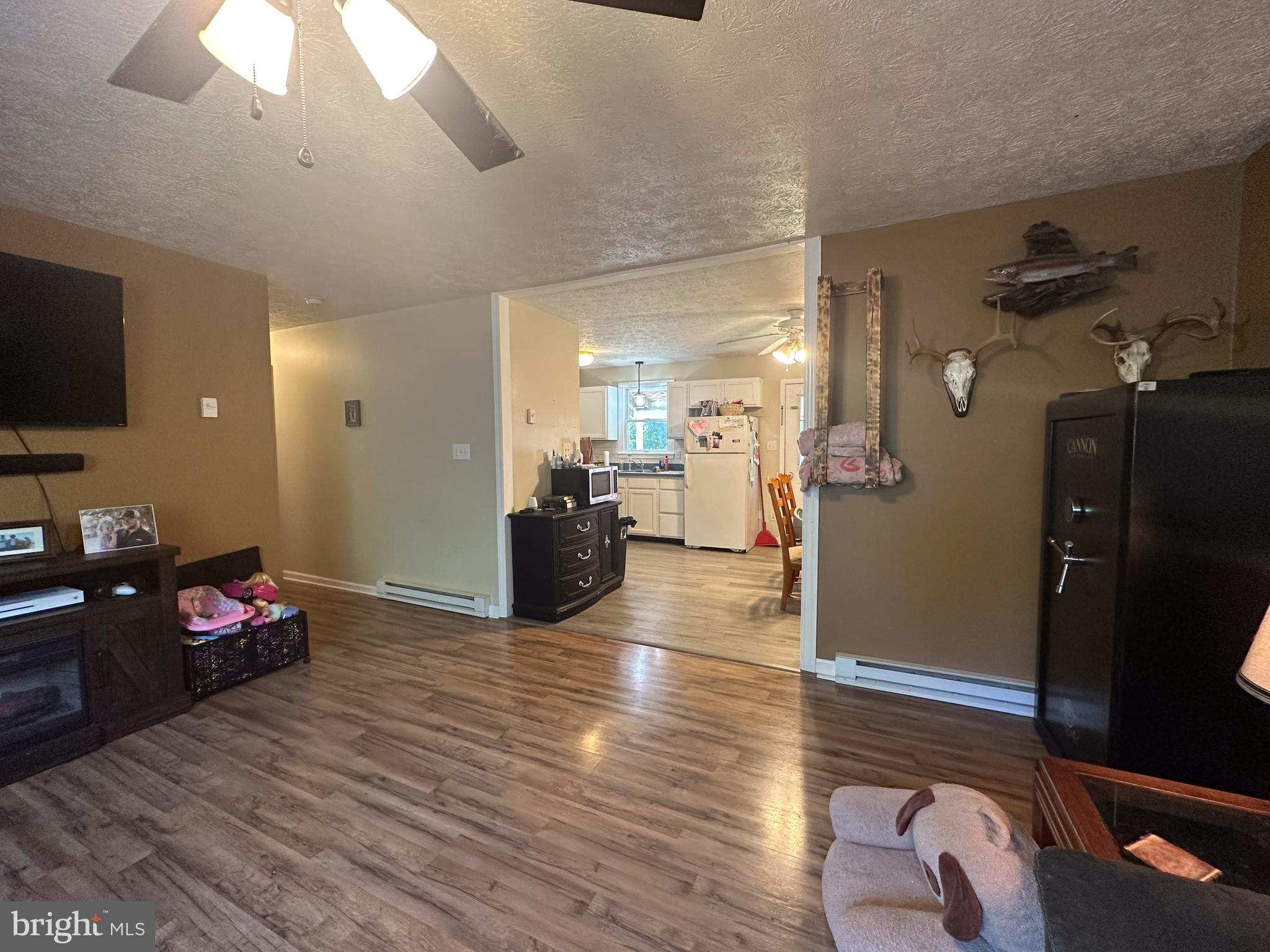 TOWN OF ROMNEY - Residential