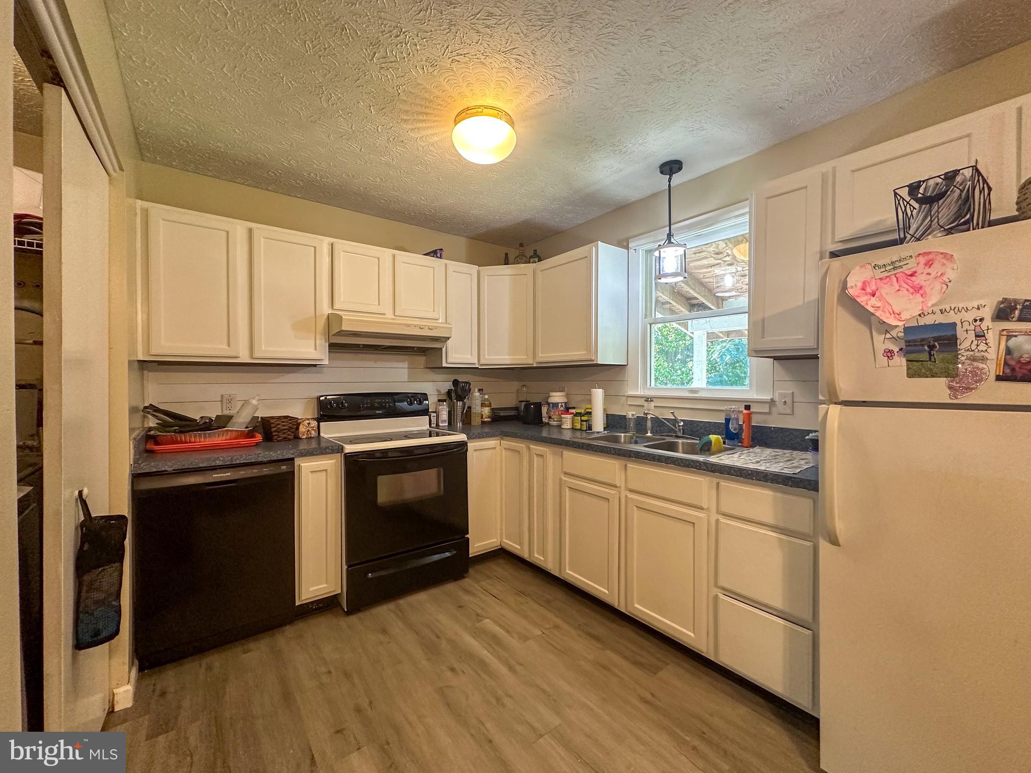 TOWN OF ROMNEY - Residential