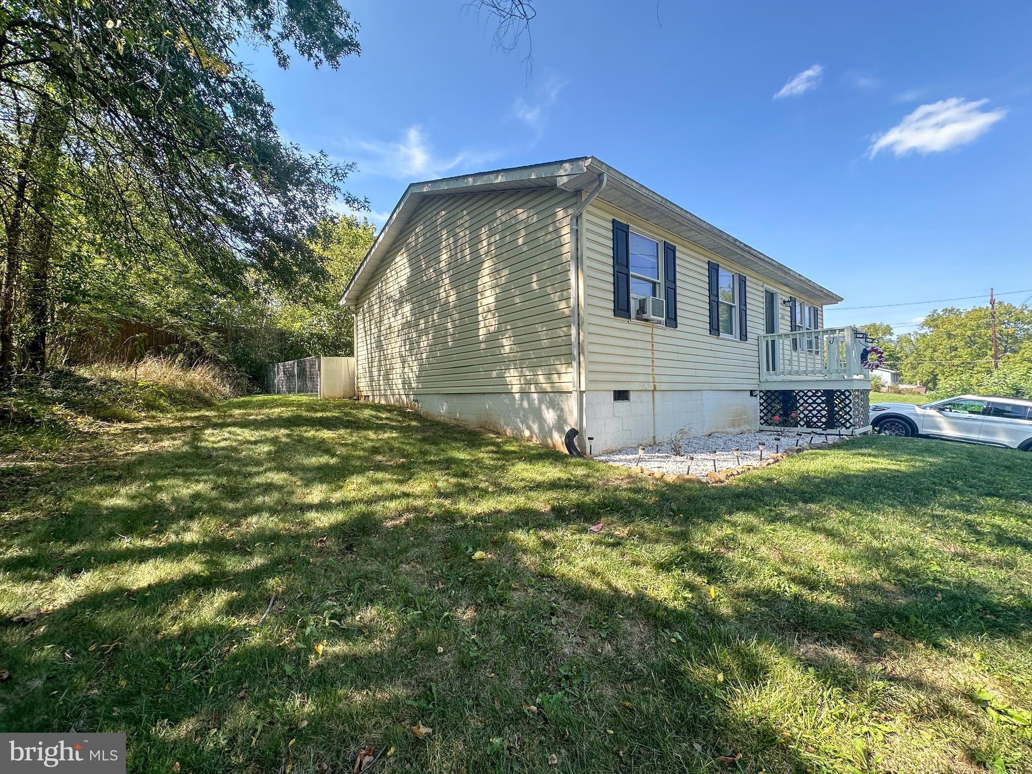 TOWN OF ROMNEY - Residential