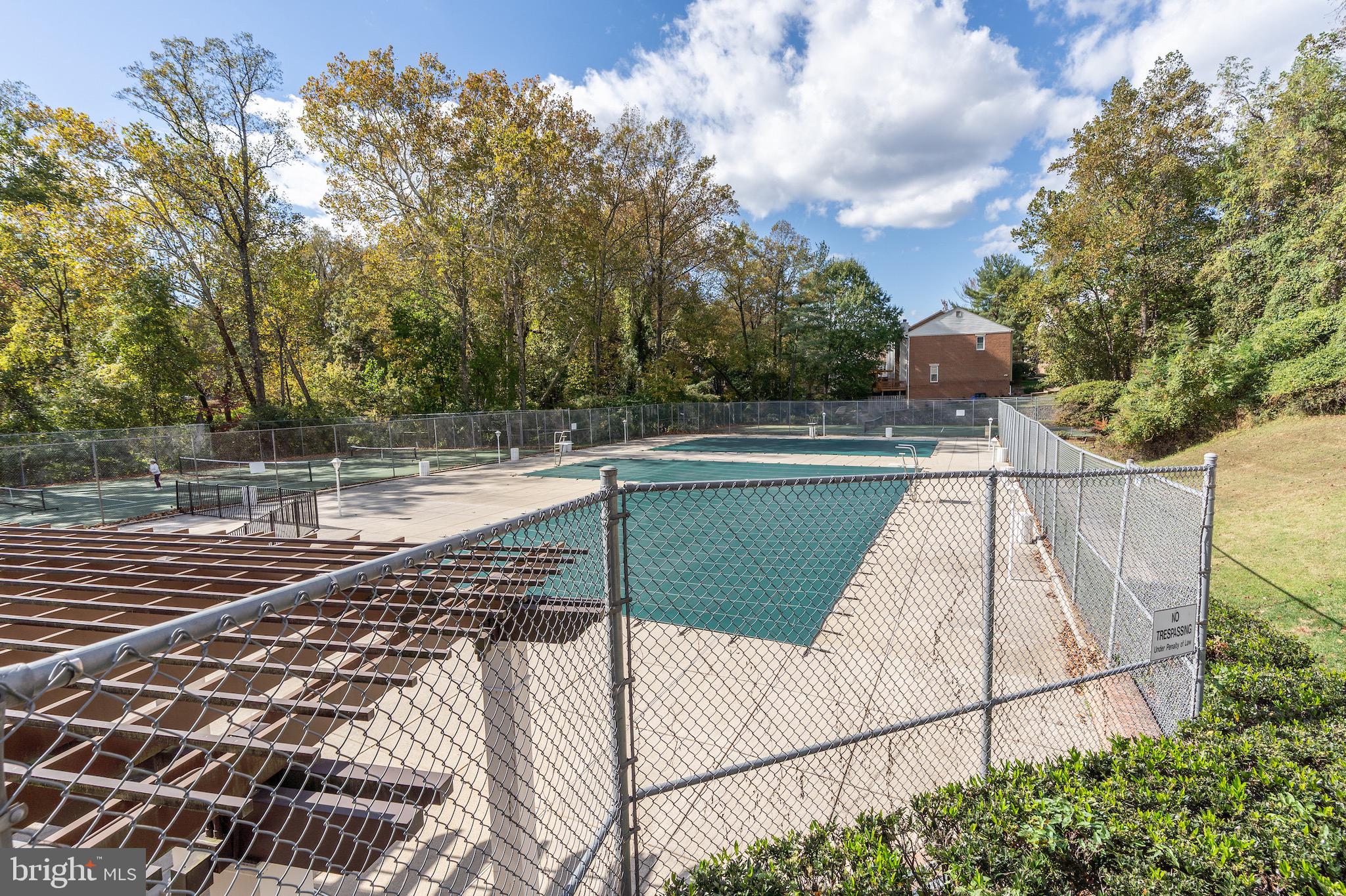 PARKSIDE CONDOMINIUMS - Residential