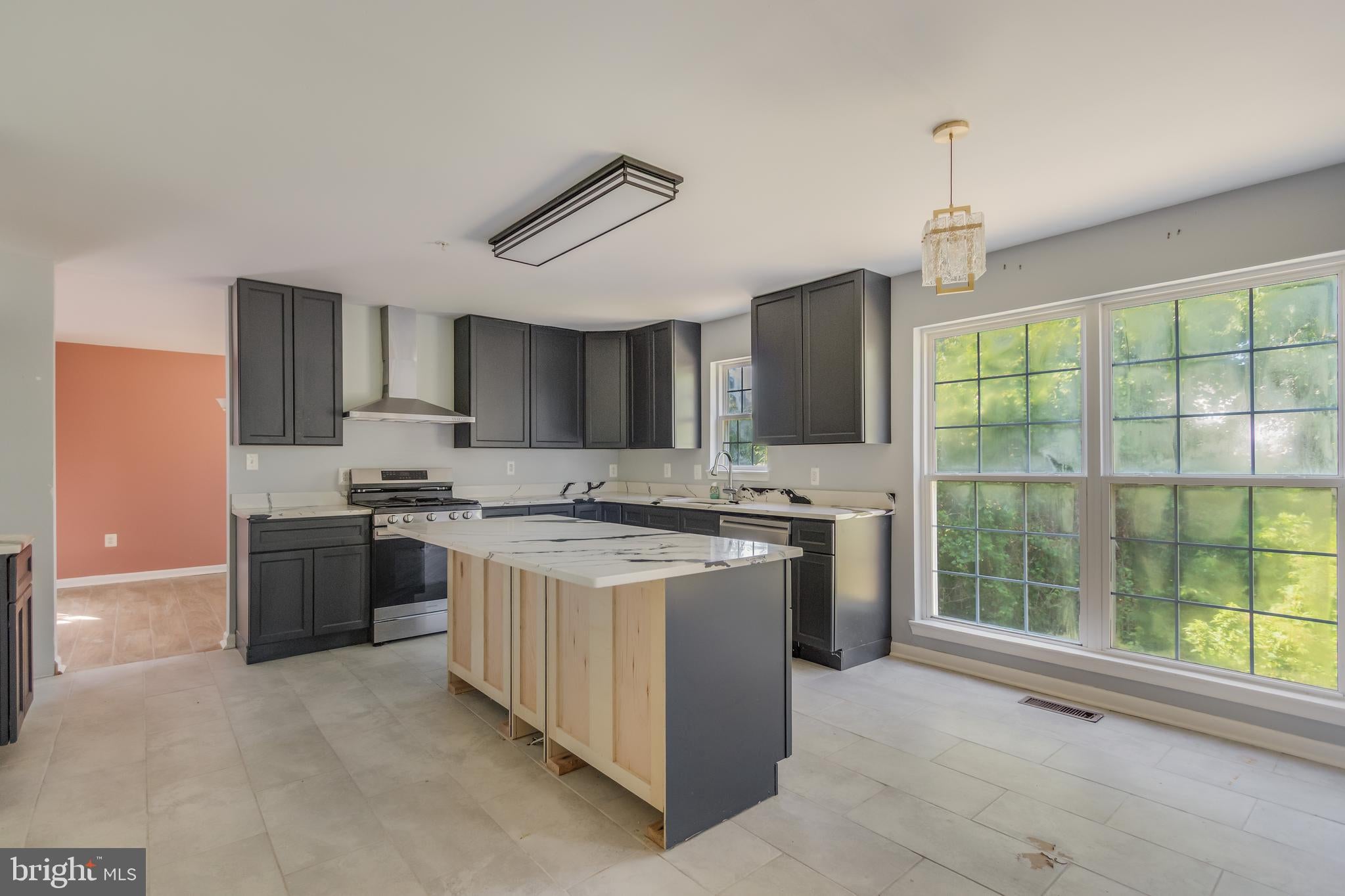 1004 PEMBRIDGE COURT