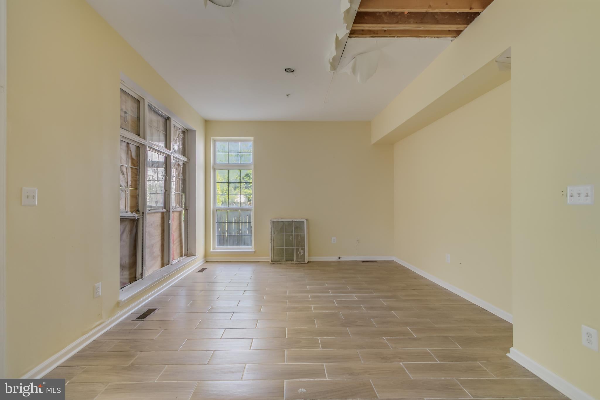 1004 PEMBRIDGE COURT