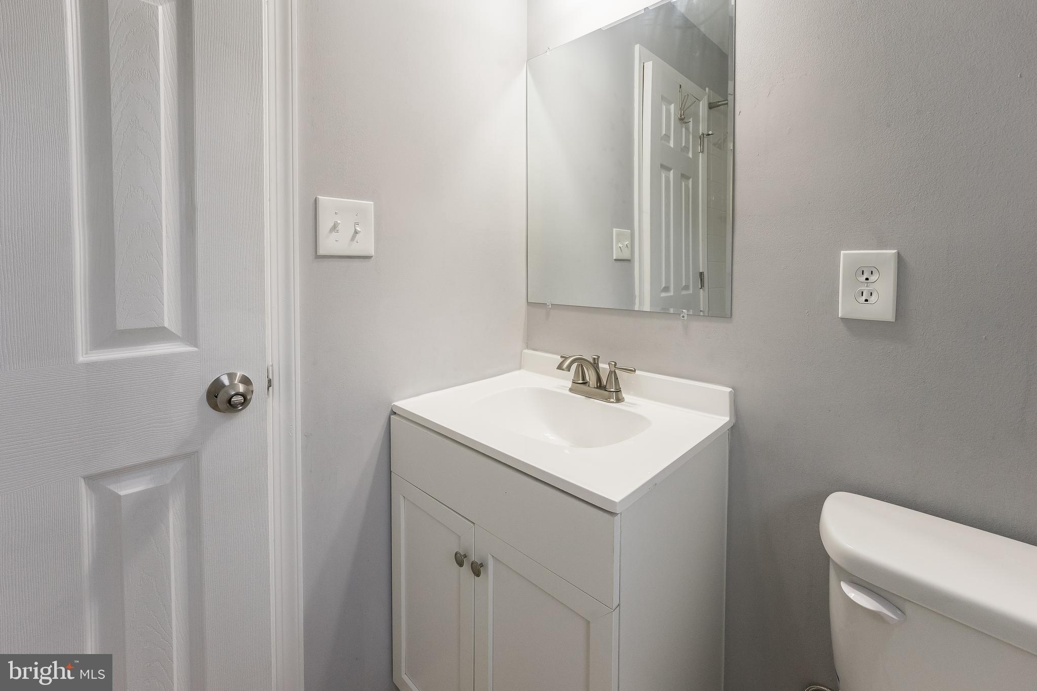 DEVONNE WOODS - Residential