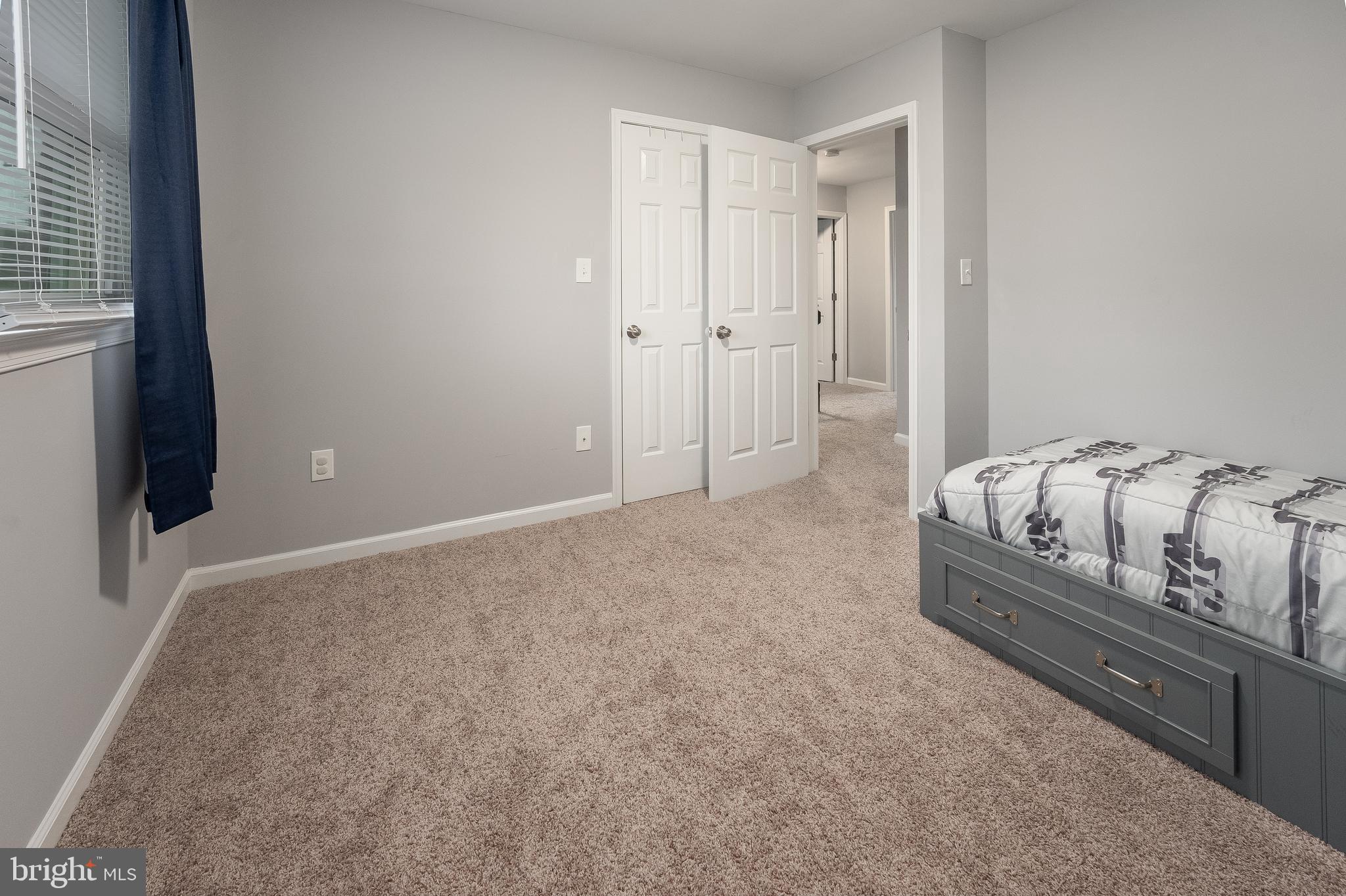 DEVONNE WOODS - Residential