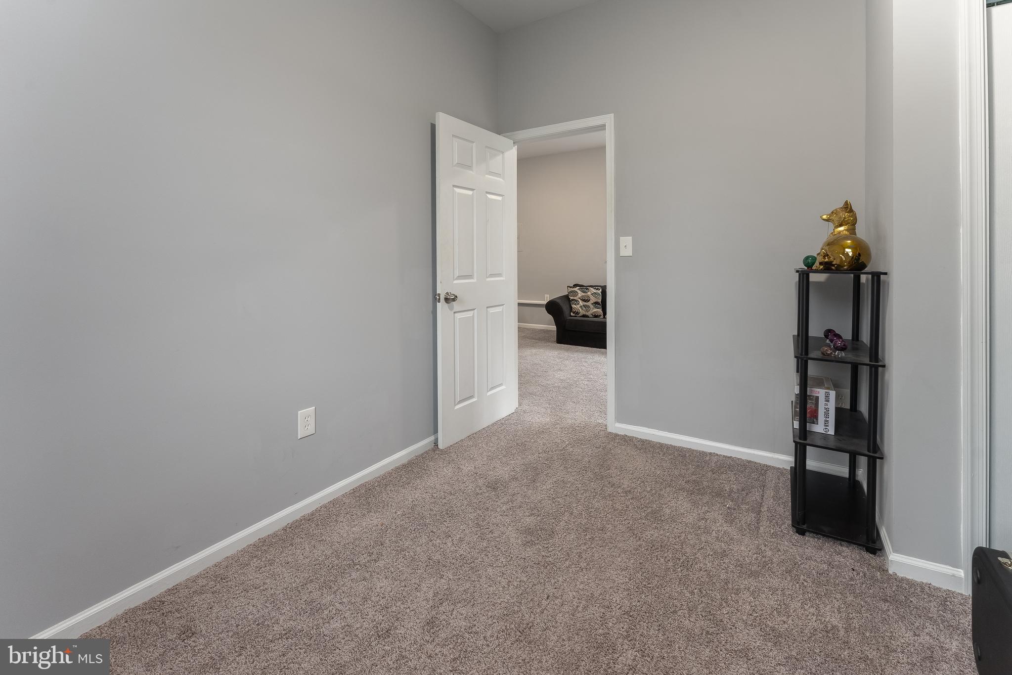 DEVONNE WOODS - Residential