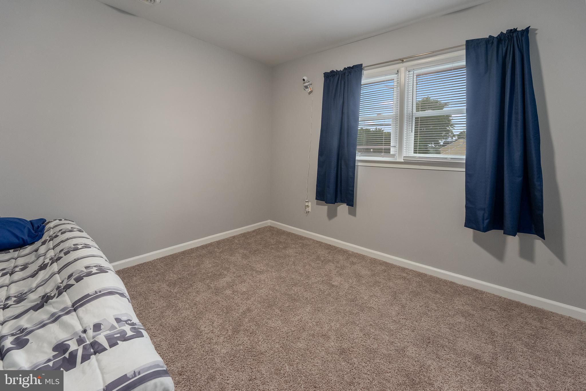 DEVONNE WOODS - Residential