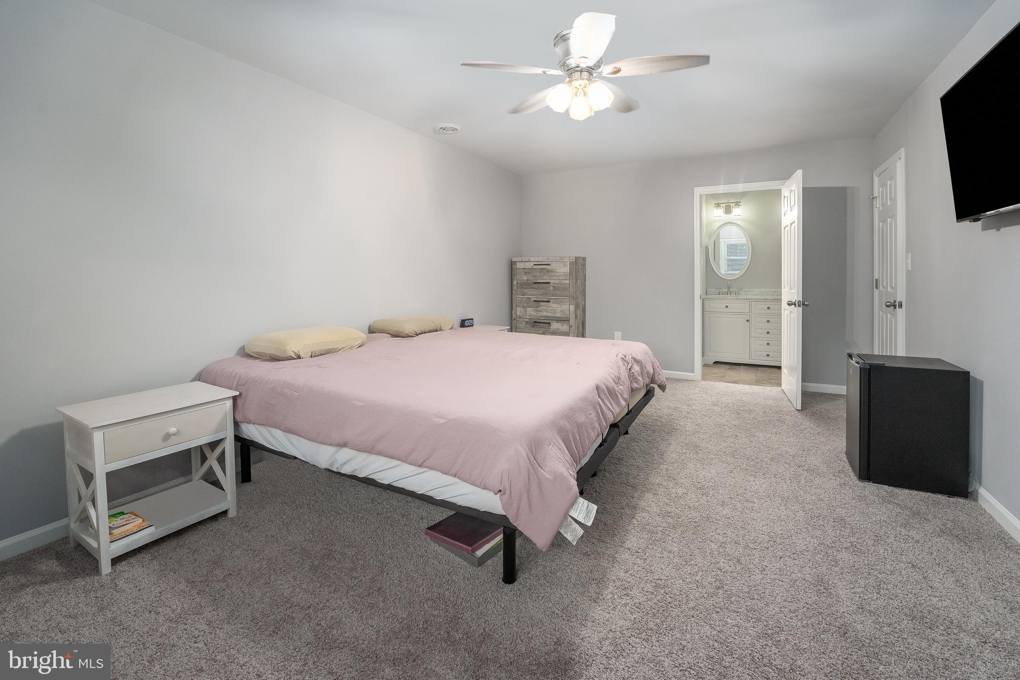 DEVONNE WOODS - Residential