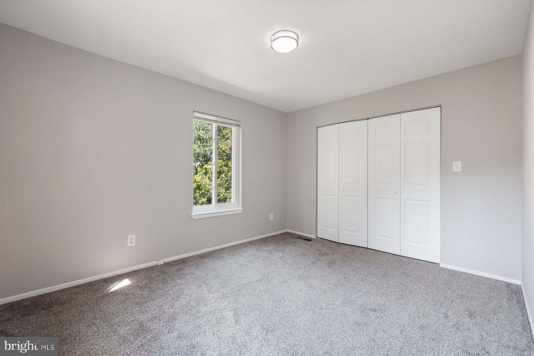 MARYLAND PLACE - Residential Lease