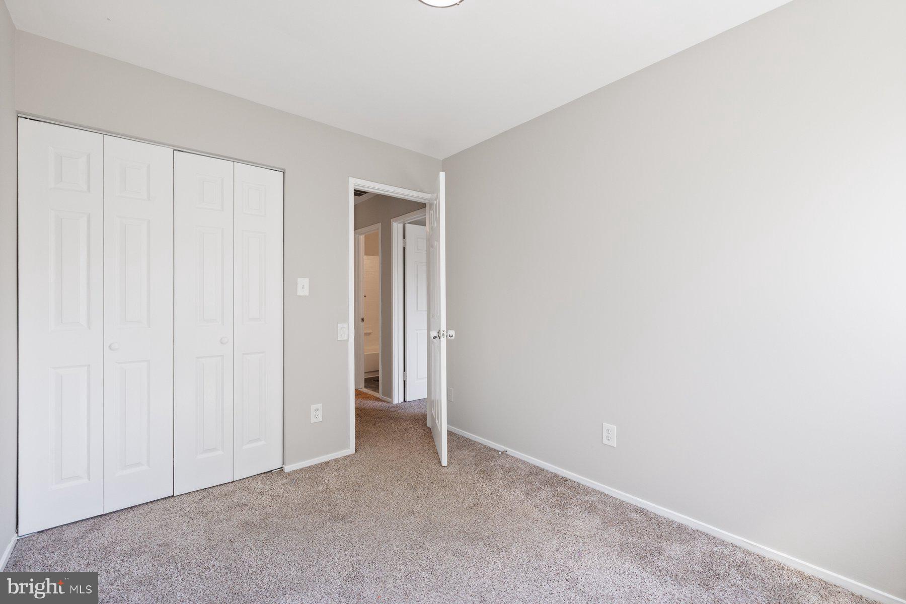 MARYLAND PLACE - Residential Lease