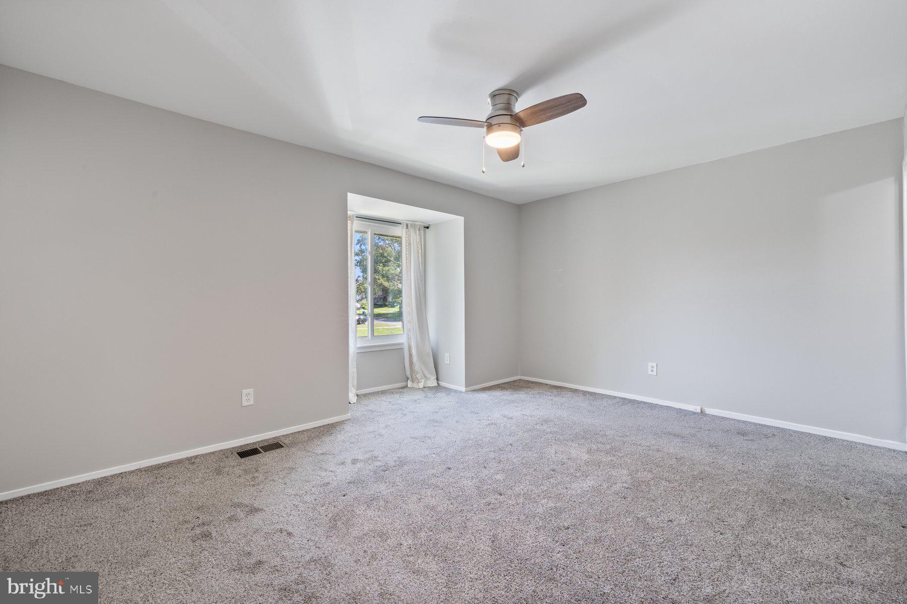 MARYLAND PLACE - Residential Lease