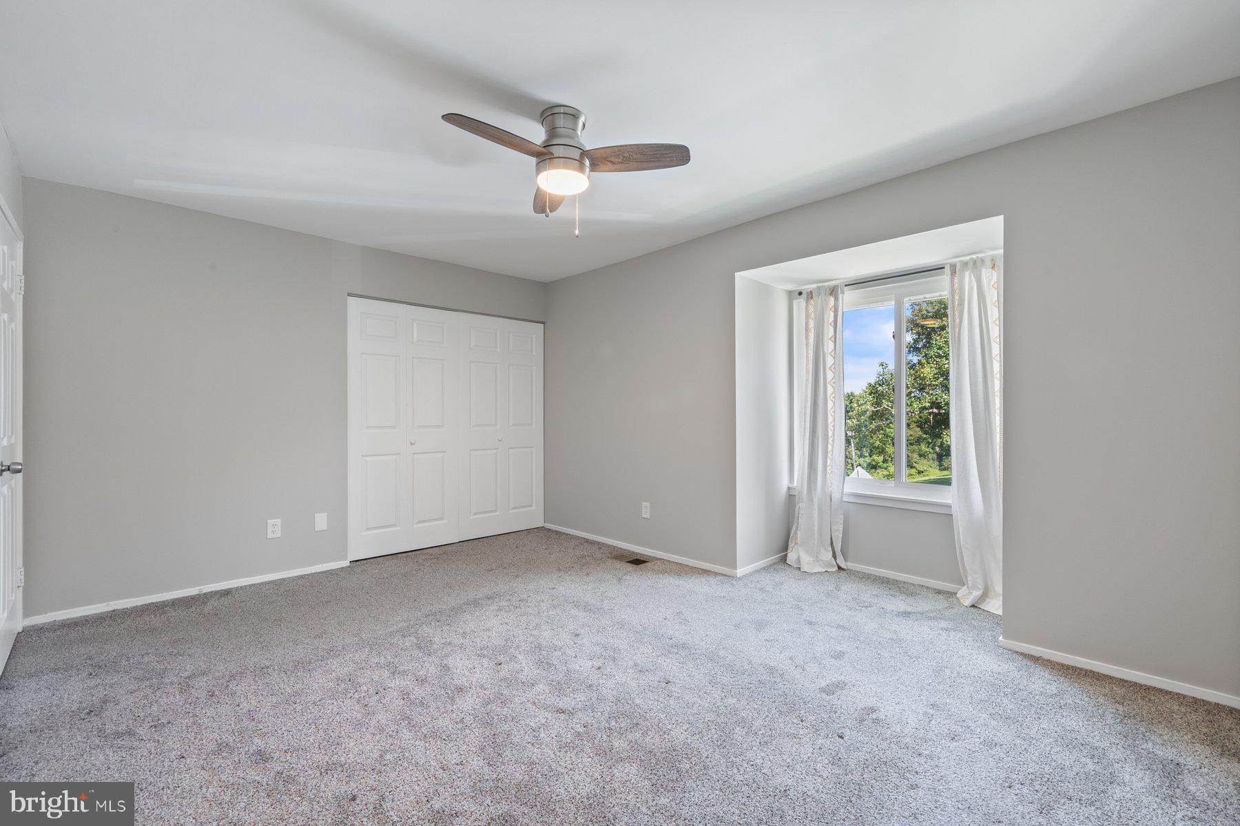 MARYLAND PLACE - Residential Lease