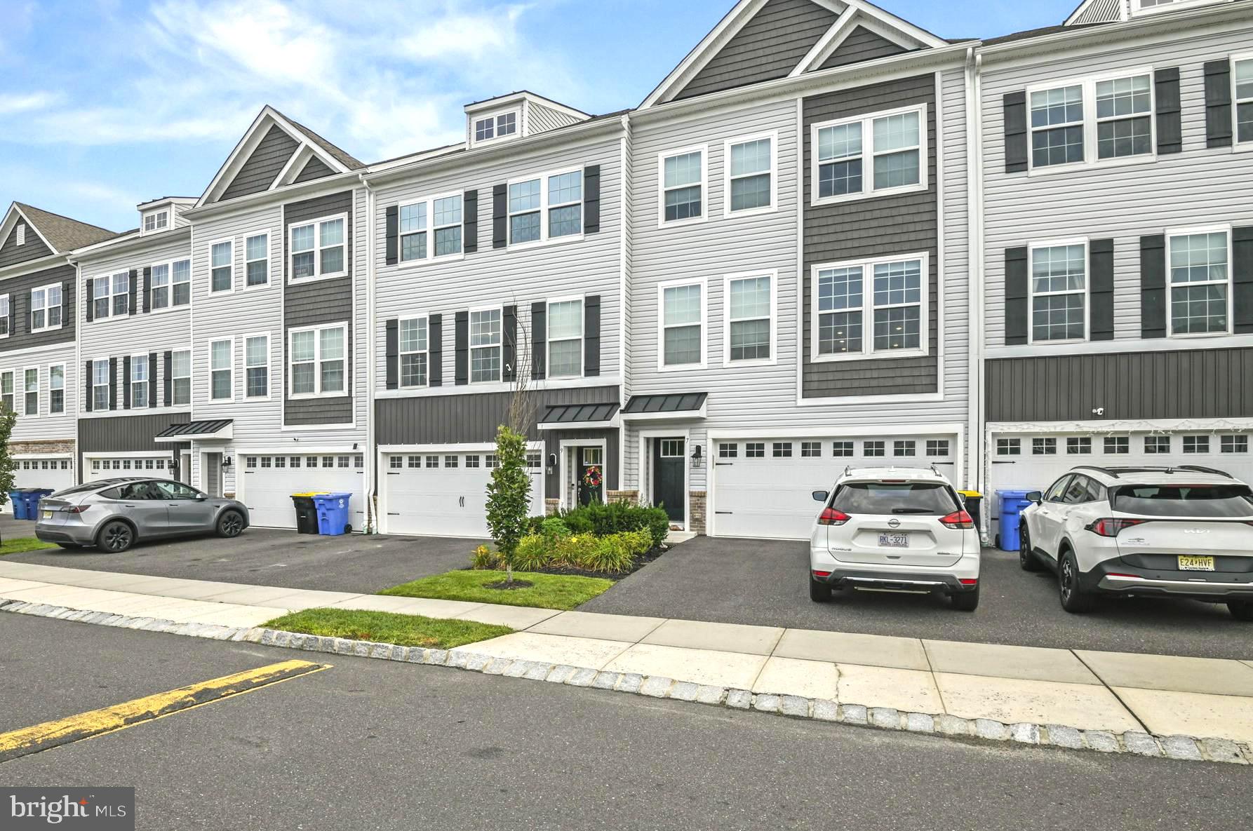9 AUTUMN PARK BOULEVARD
