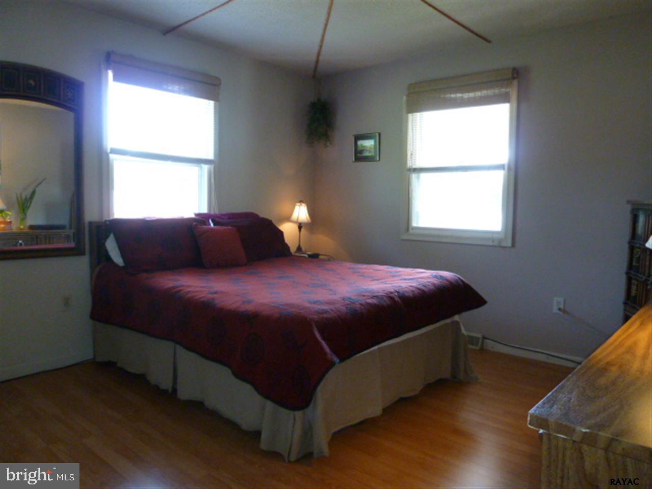 COLONIAL HEIGHTS - Residential