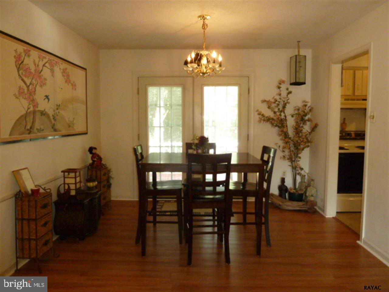 COLONIAL HEIGHTS - Residential
