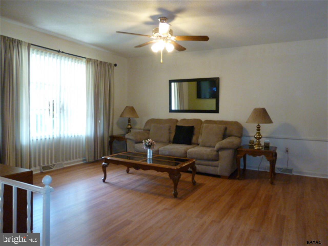 COLONIAL HEIGHTS - Residential