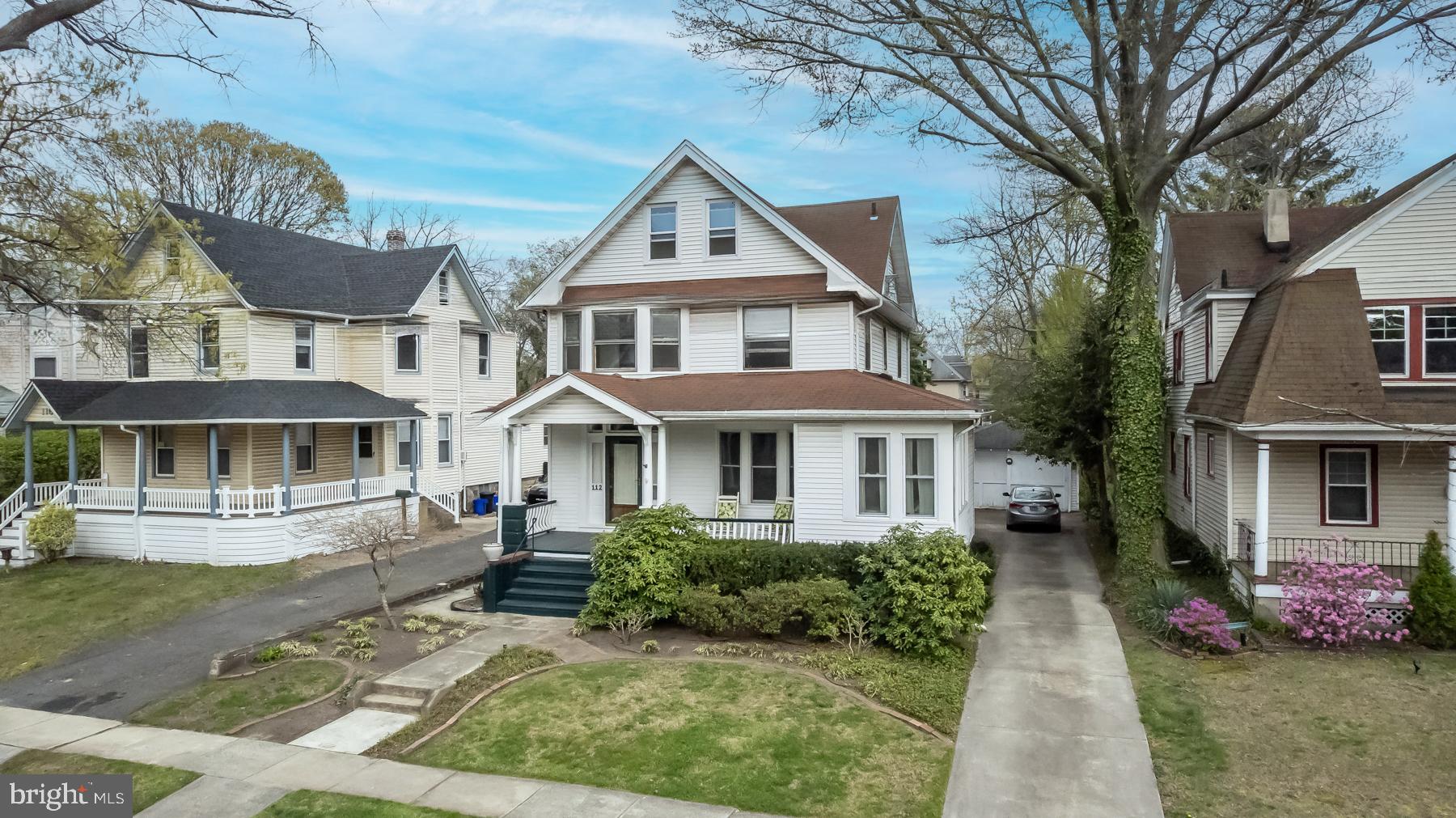 112 E HOMESTEAD AVENUE