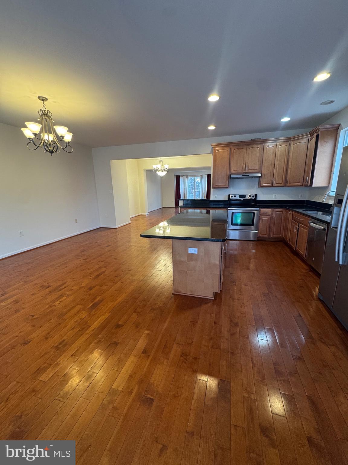 ASHBROOK VILLAGE - Residential Lease