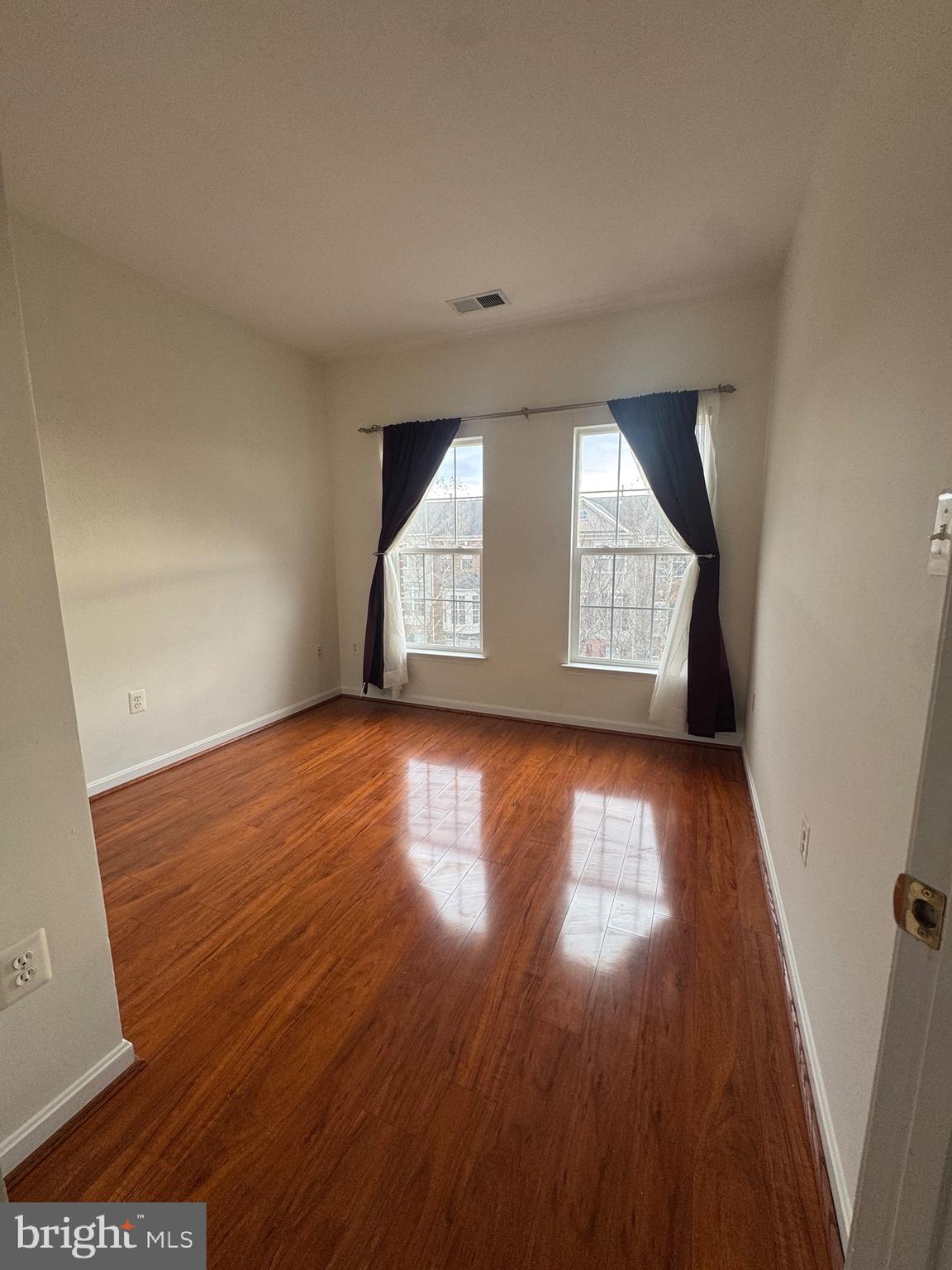 ASHBROOK VILLAGE - Residential Lease