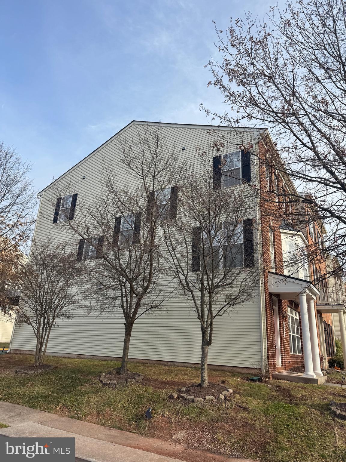 ASHBROOK VILLAGE - Residential Lease