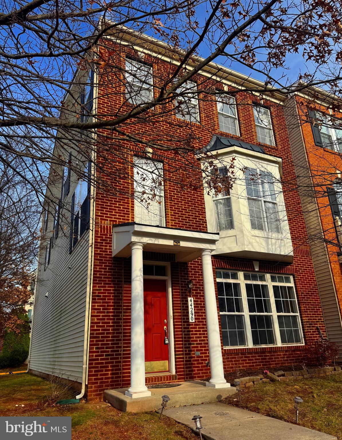 ASHBROOK VILLAGE - Residential Lease