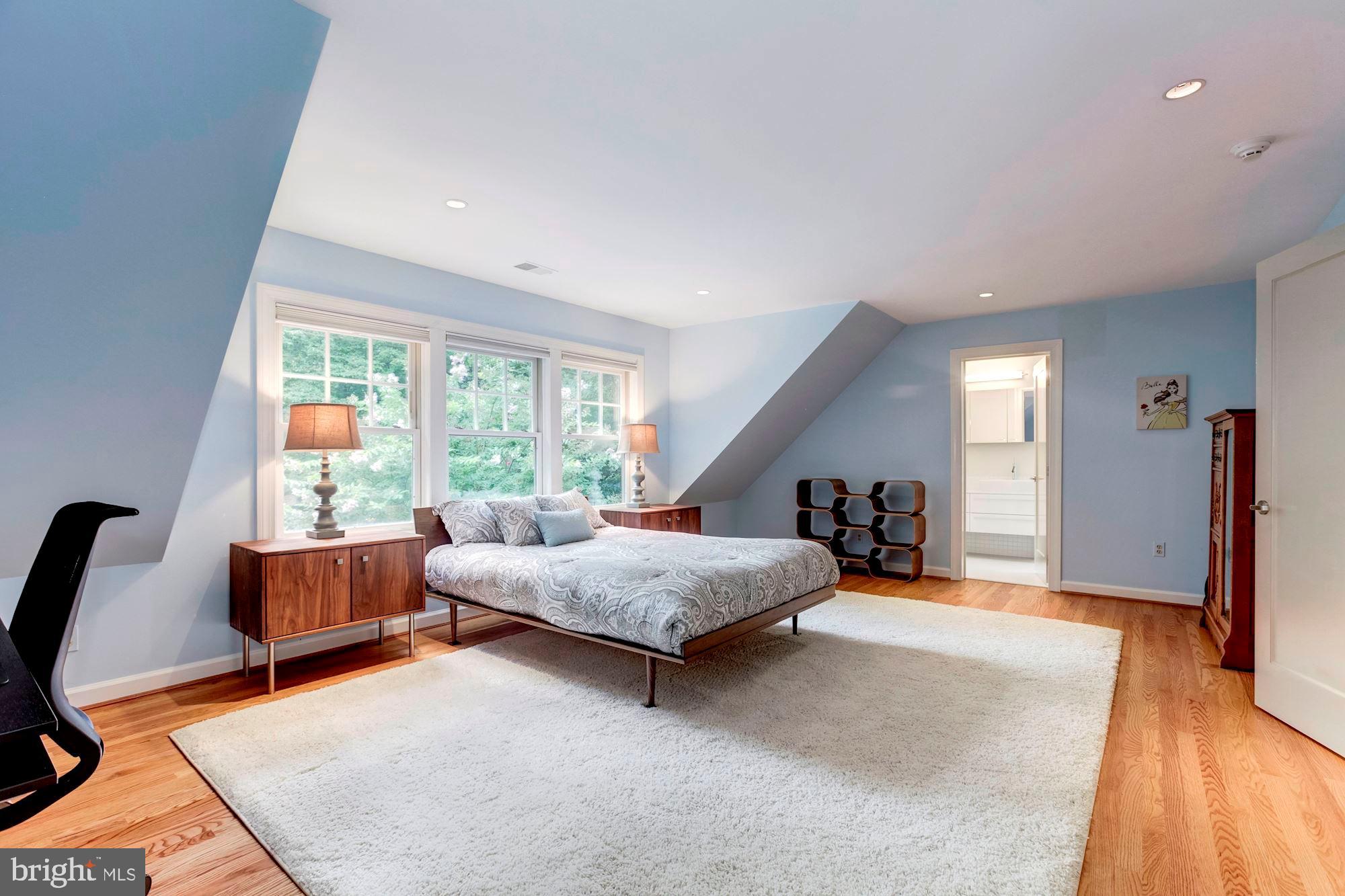 POTOMAC FALLS - Residential