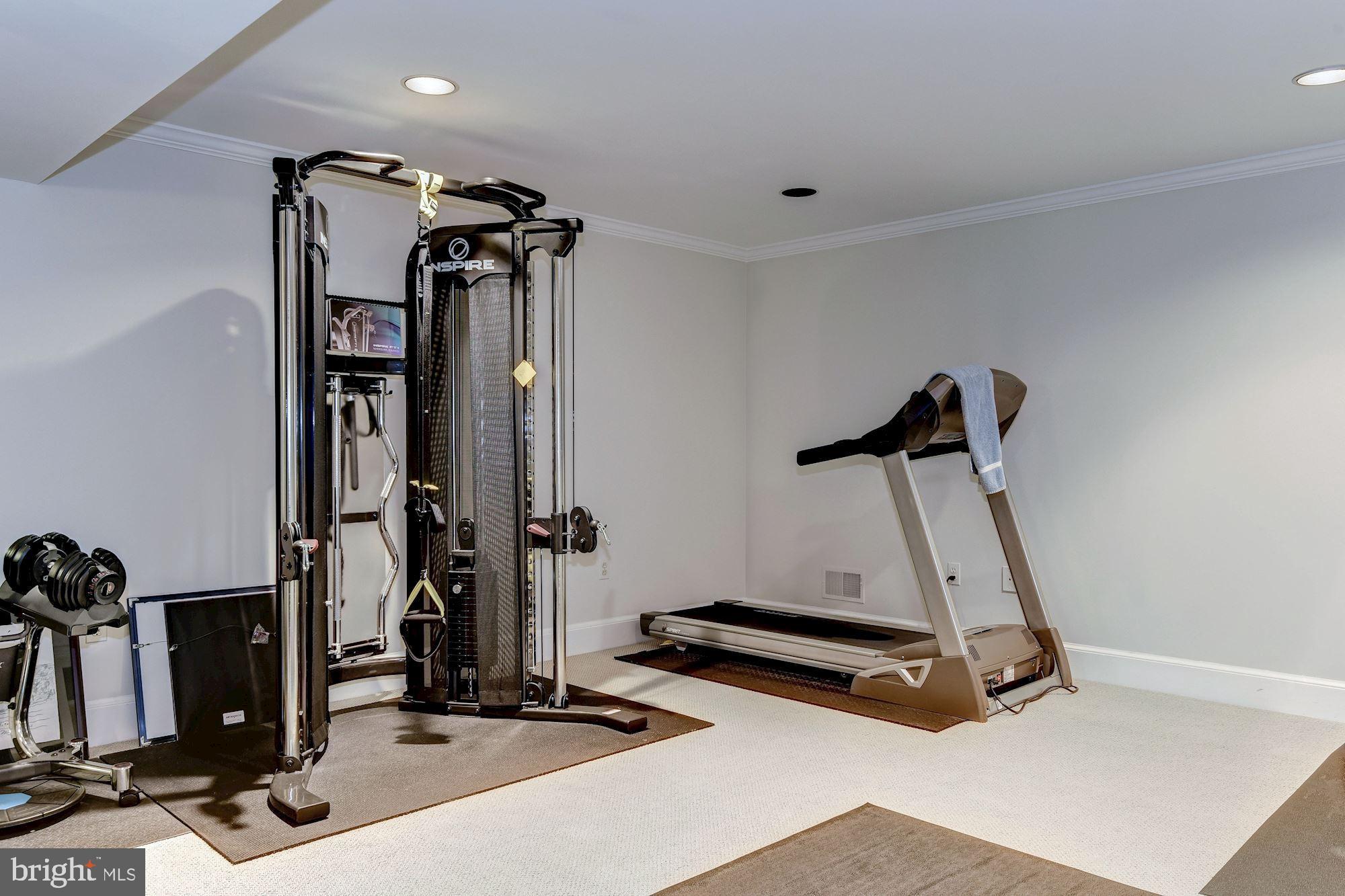 POTOMAC FALLS - Residential