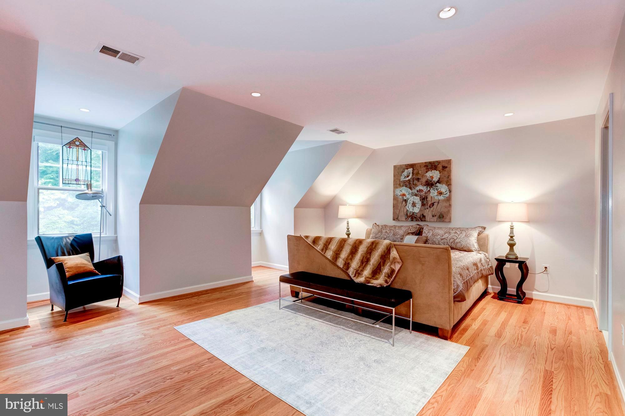 POTOMAC FALLS - Residential