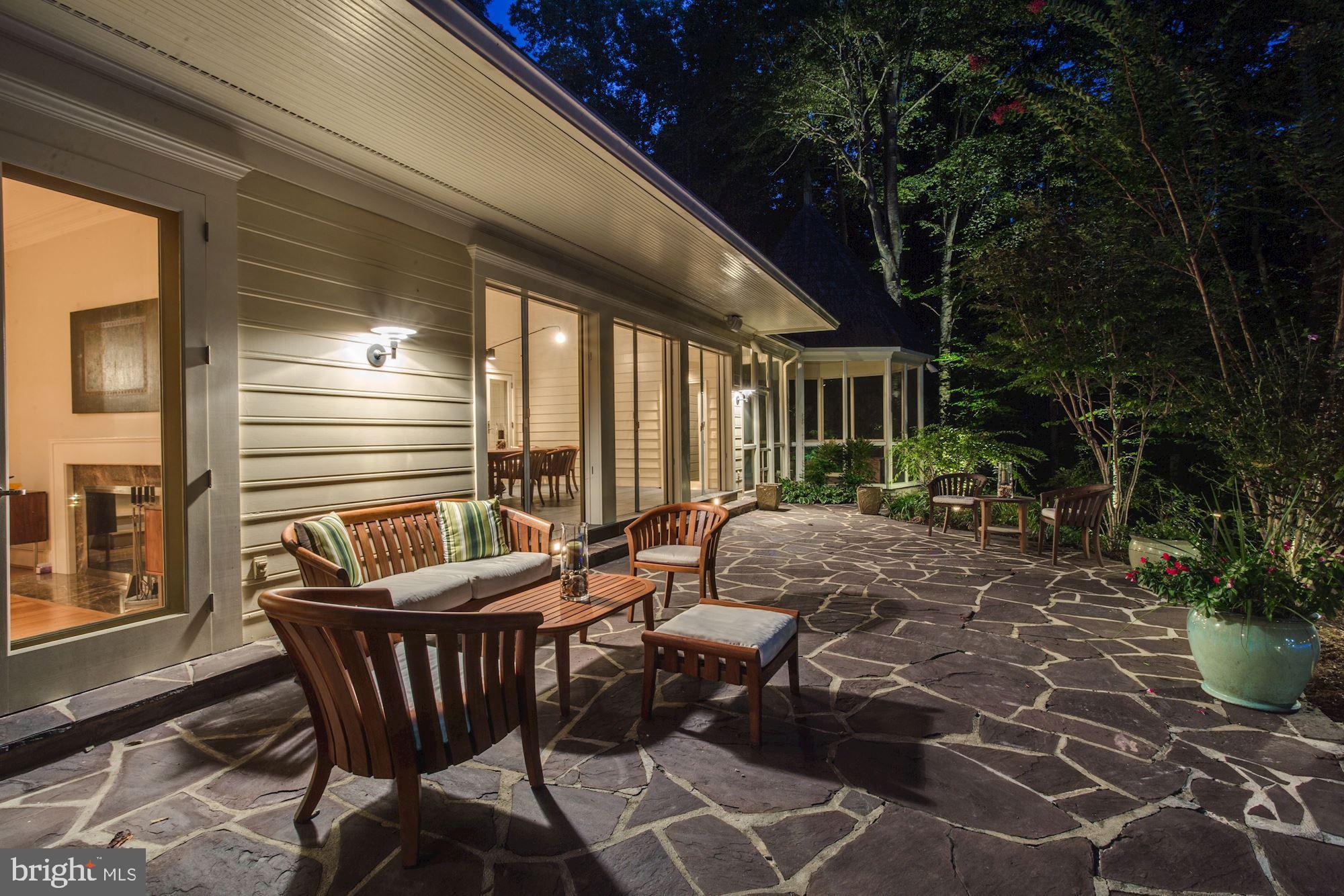 POTOMAC FALLS - Residential