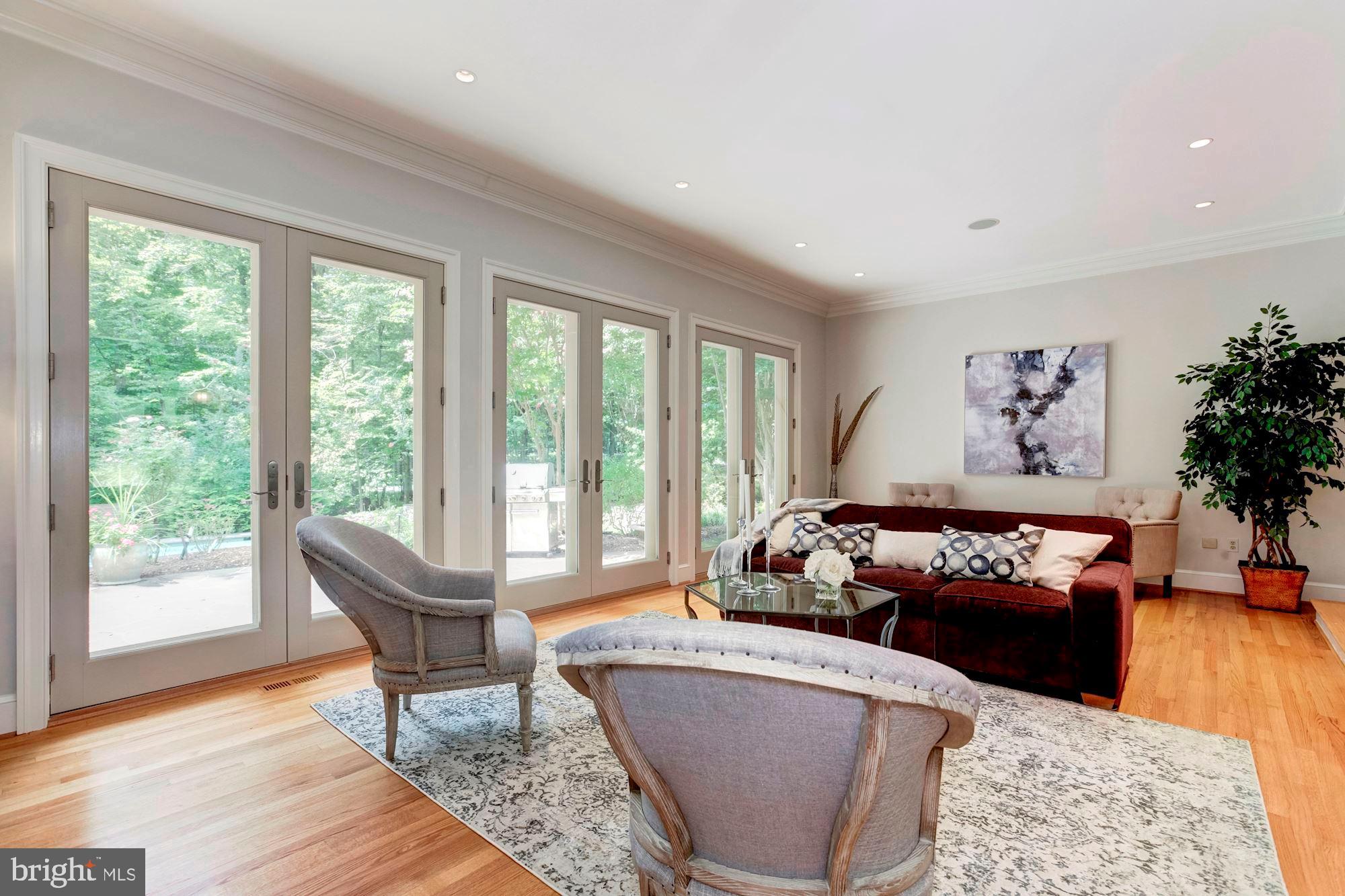 POTOMAC FALLS - Residential