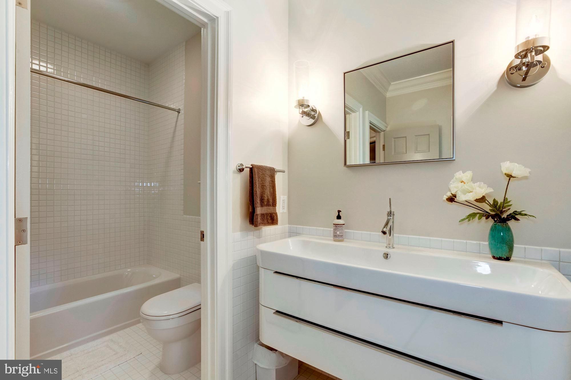 POTOMAC FALLS - Residential