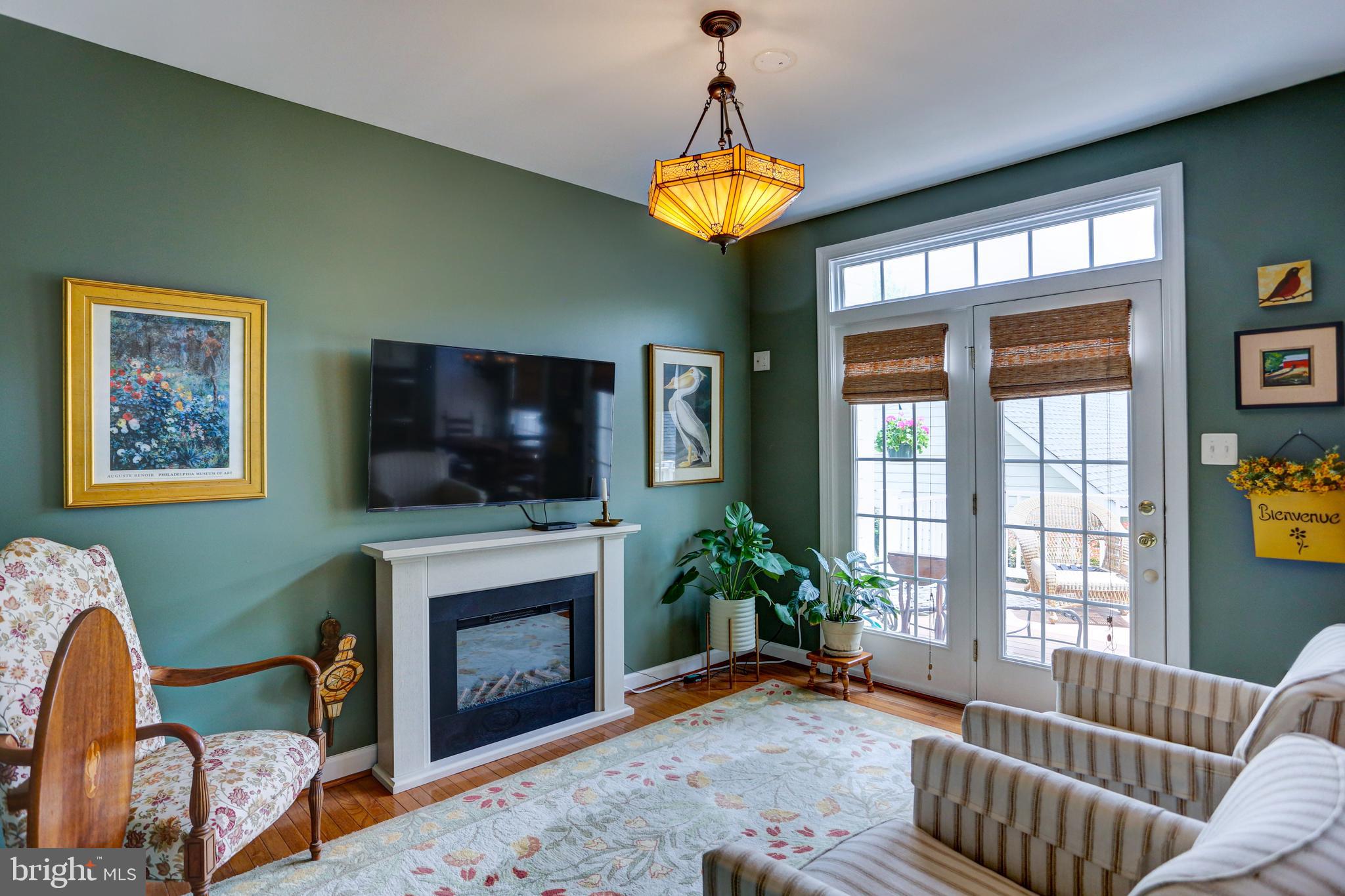 BELVEDERE DOYLE SQ - Residential