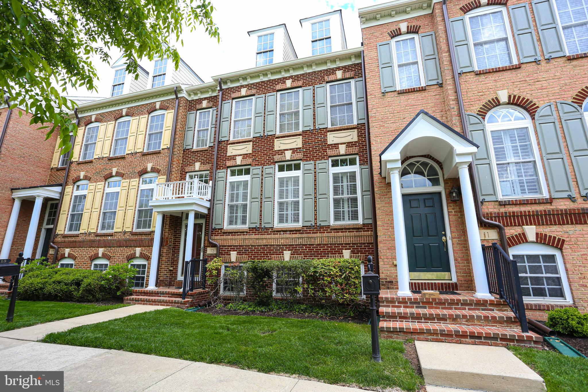 BELVEDERE DOYLE SQ - Residential