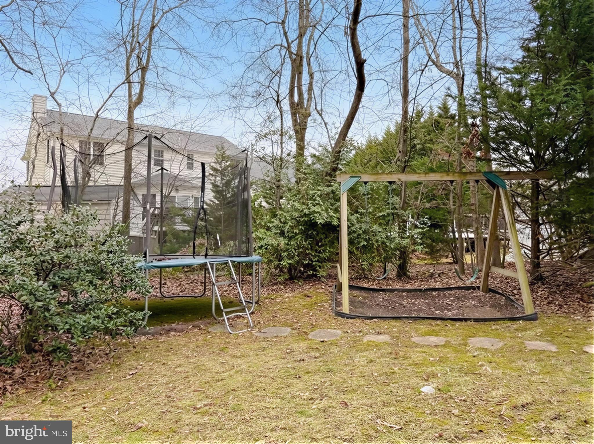 ESTATES AT SINGLETREE - Residential