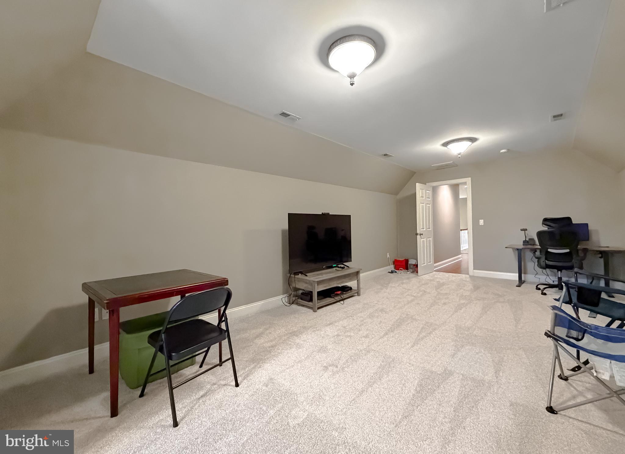 ESTATES AT SINGLETREE - Residential