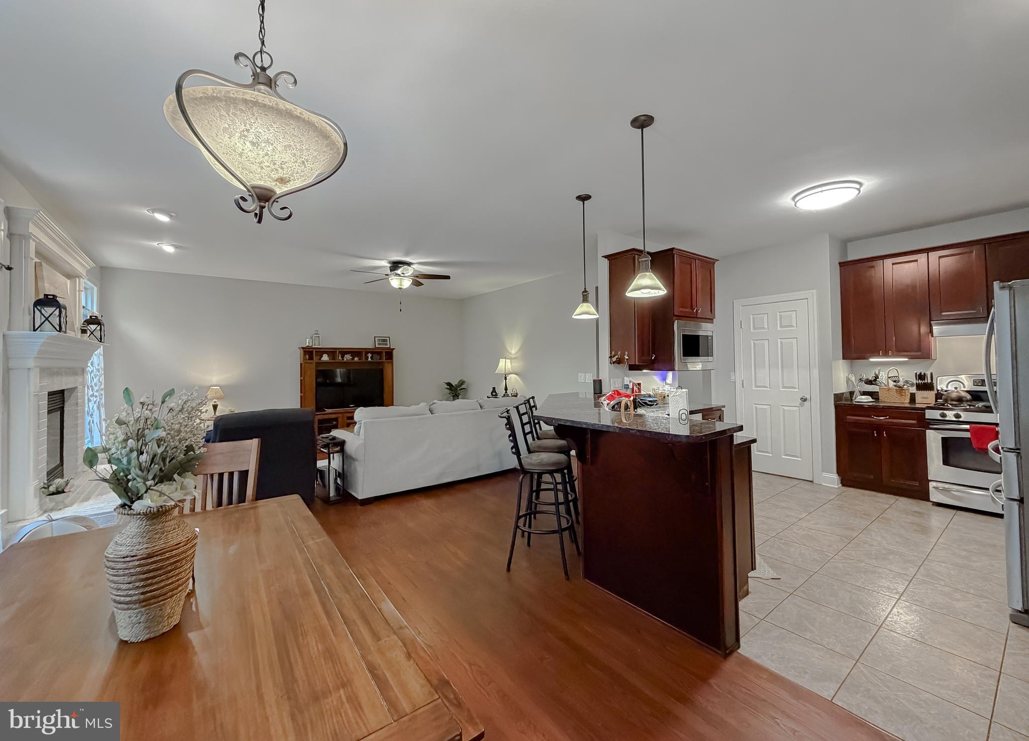 ESTATES AT SINGLETREE - Residential