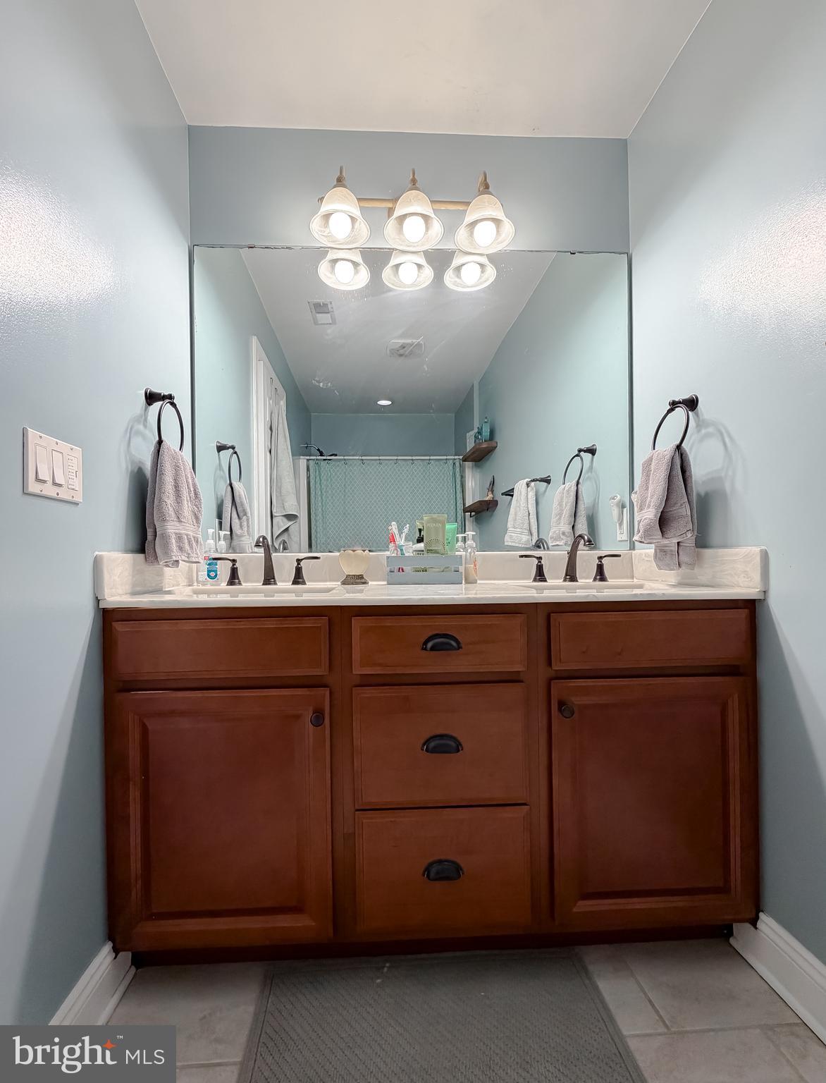 ESTATES AT SINGLETREE - Residential