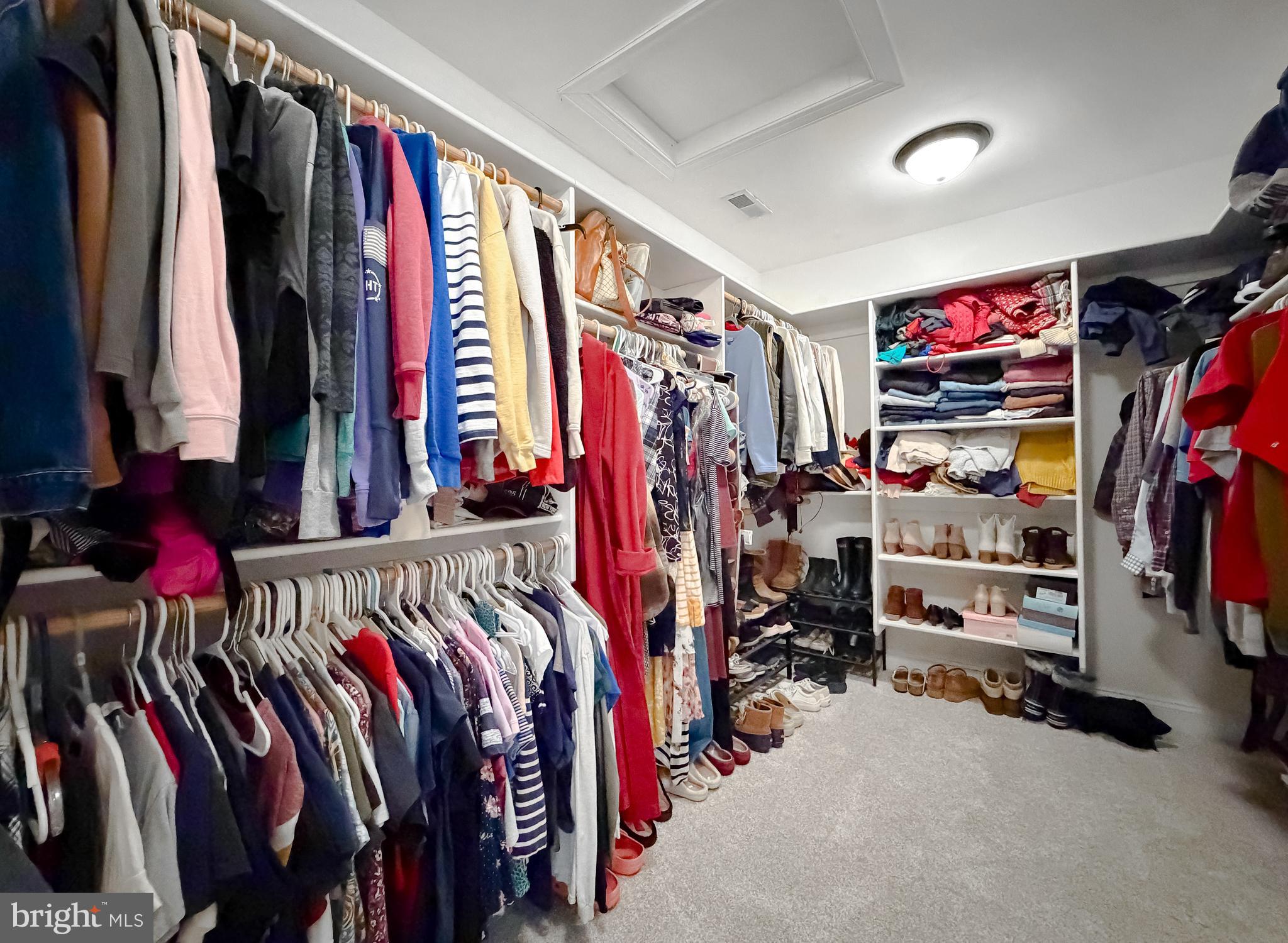 ESTATES AT SINGLETREE - Residential