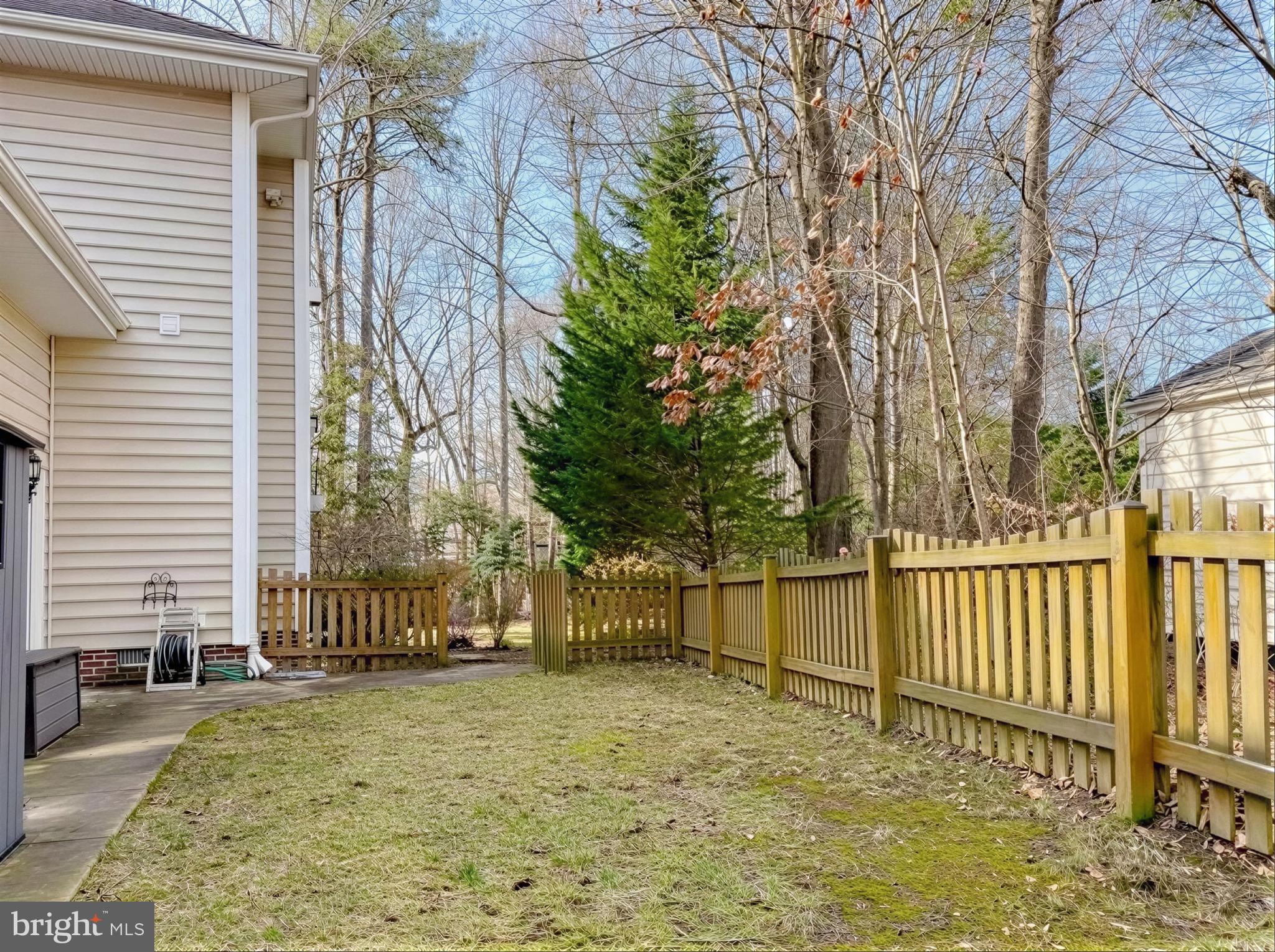 ESTATES AT SINGLETREE - Residential