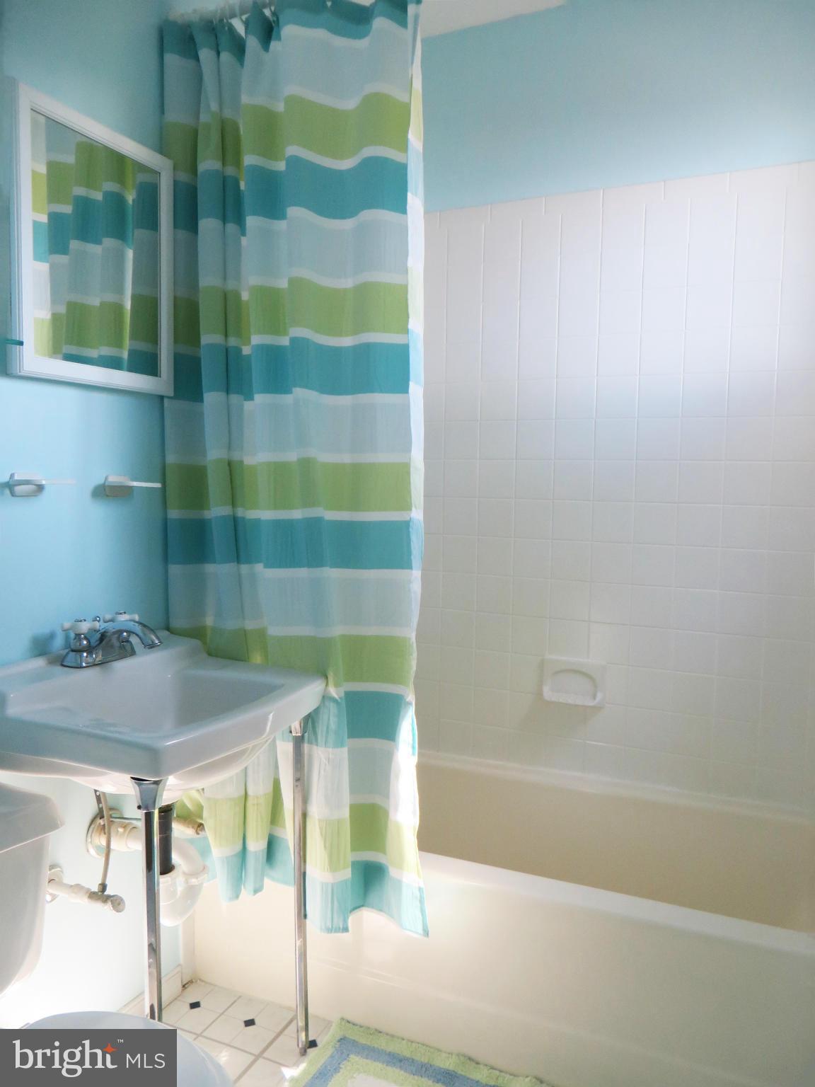 LANEDON - Residential