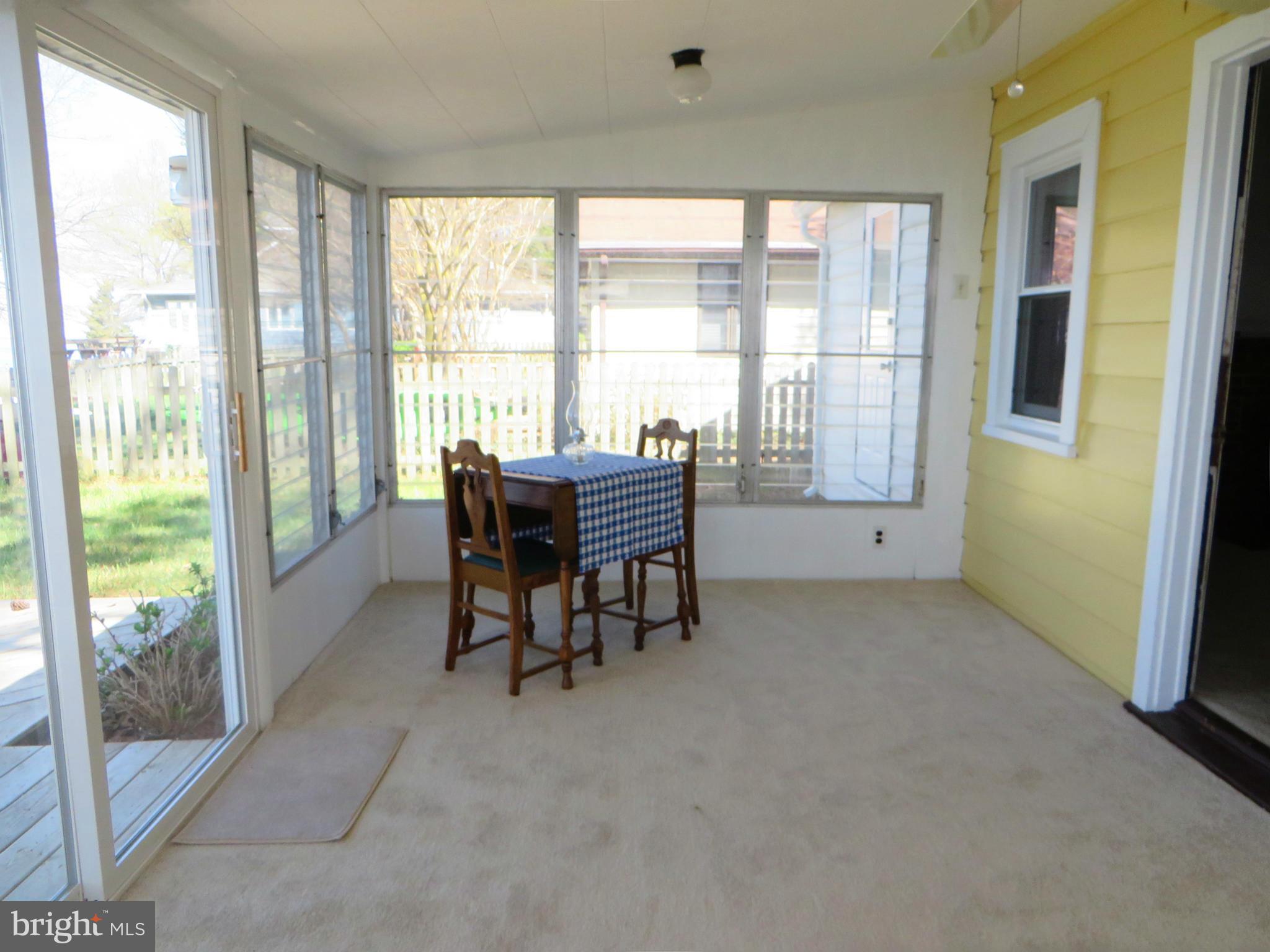 LANEDON - Residential