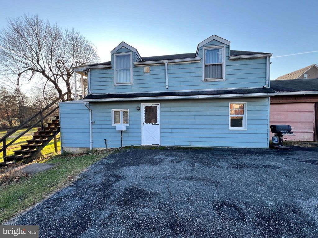 Photo of 58 W Charlotte Street, MILLERSVILLE, PA 17551 (MLS # PALA2080858)