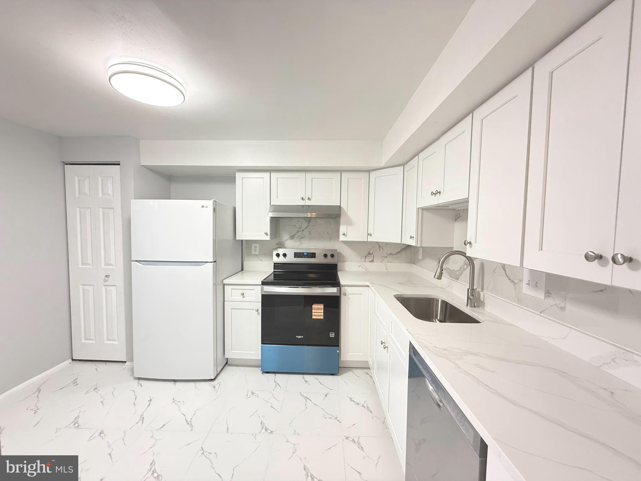 MILL CREEK SOUTH - Residential