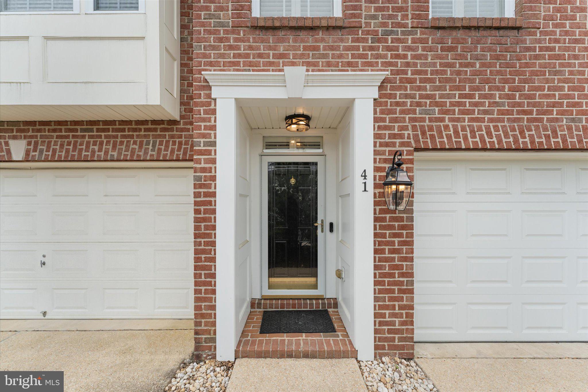 41 IDLECREEK LANE