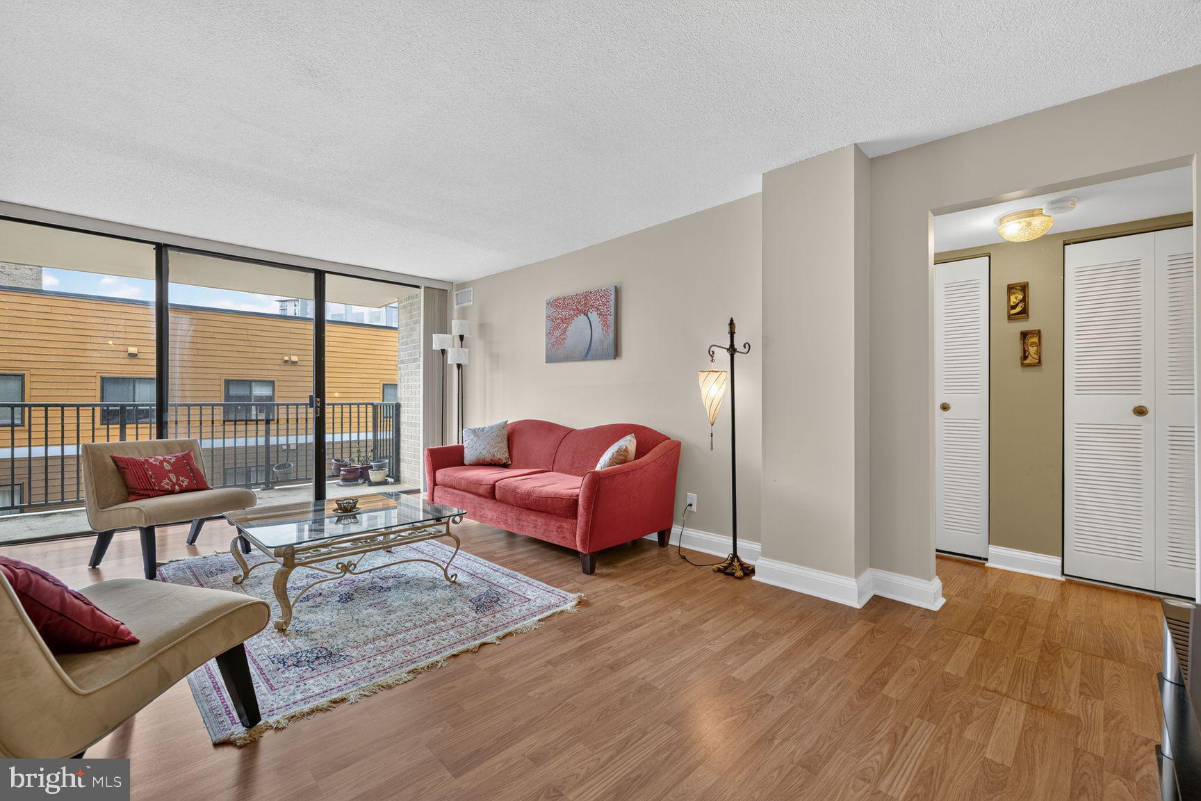 4 MONROE STREET 4-909