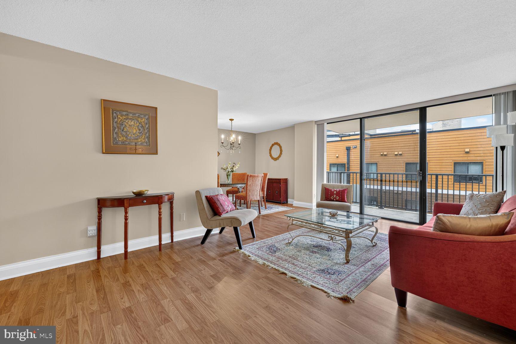 4 MONROE STREET 4-909