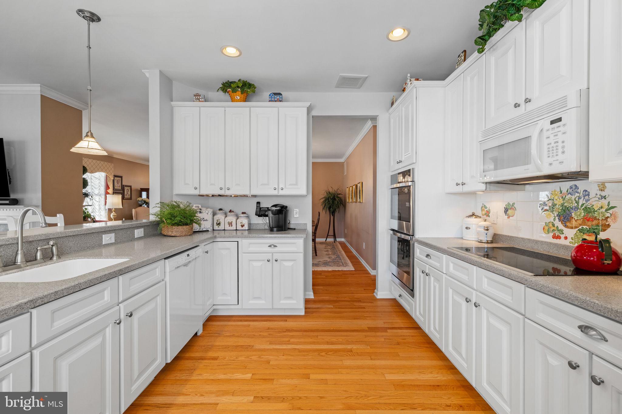 FOUR SEASONS AT FARM - Residential